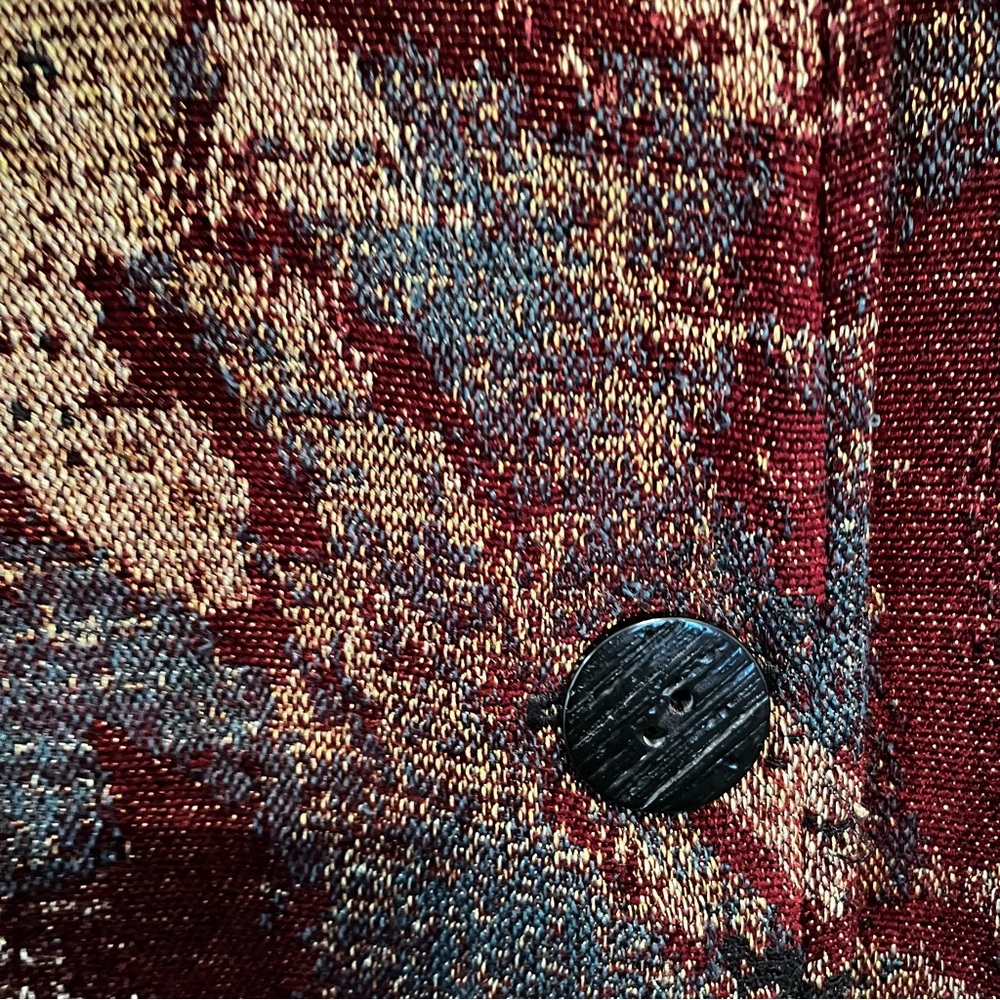 Beautiful C.M.C. Tapestry Coat in burgundy and gold.  Size M - Picture 4 of 5